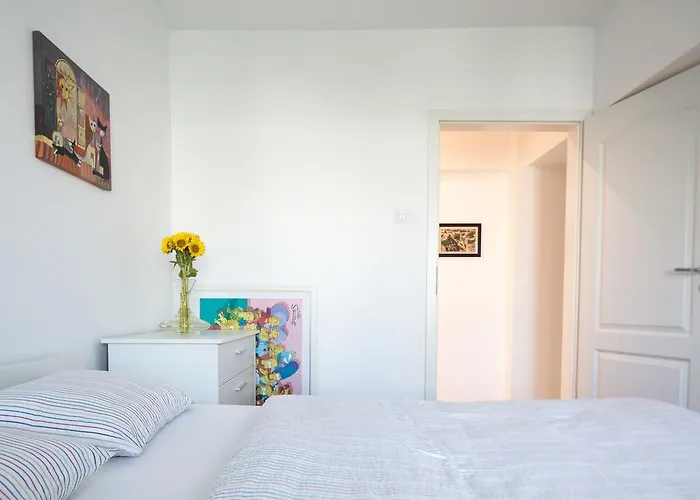 Апартаменти Diana's Flat 11 - Old Town *