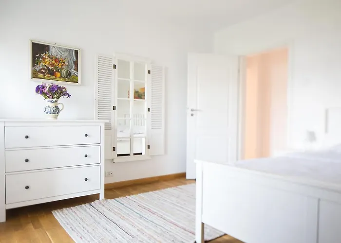 Diana's Flat 11 - Old Town