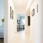 Diana's Flat 11 - Old Town アパート